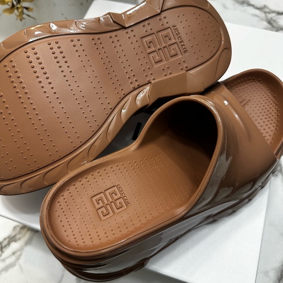 Givenchy Marshmallow wedge sandals Clay  in rubber size 38 - Picture 16 of 17